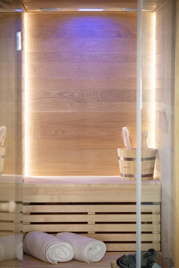 Apartment De President Suite, Demani President *