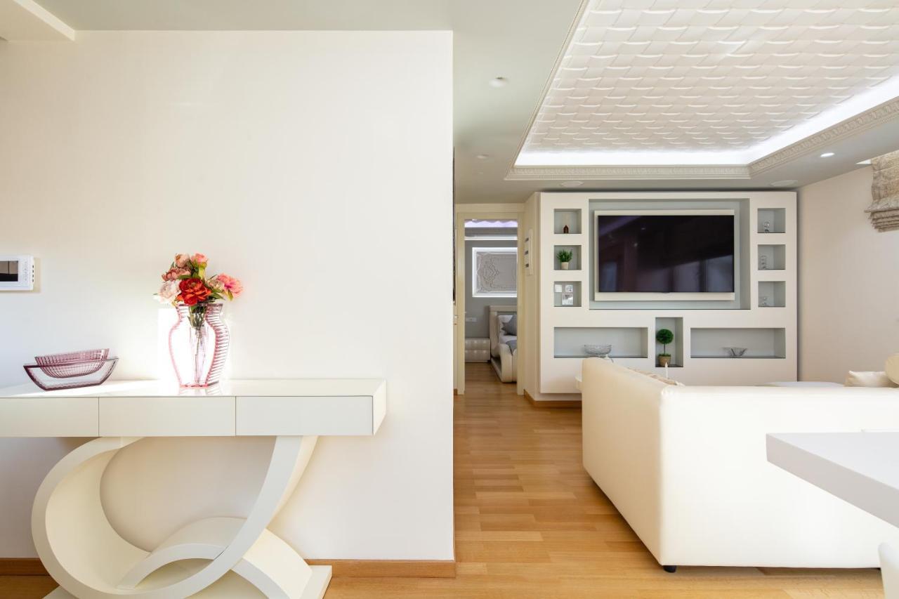 De President Suite, Demani President Apartment *