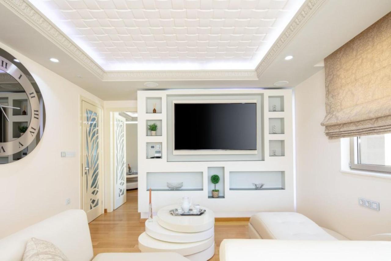 De President Suite, Demani President Apartment